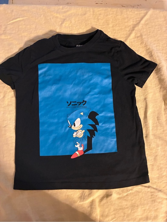 Other - Old Navy Boy’s Small Sonic the Hedgehog Shirt